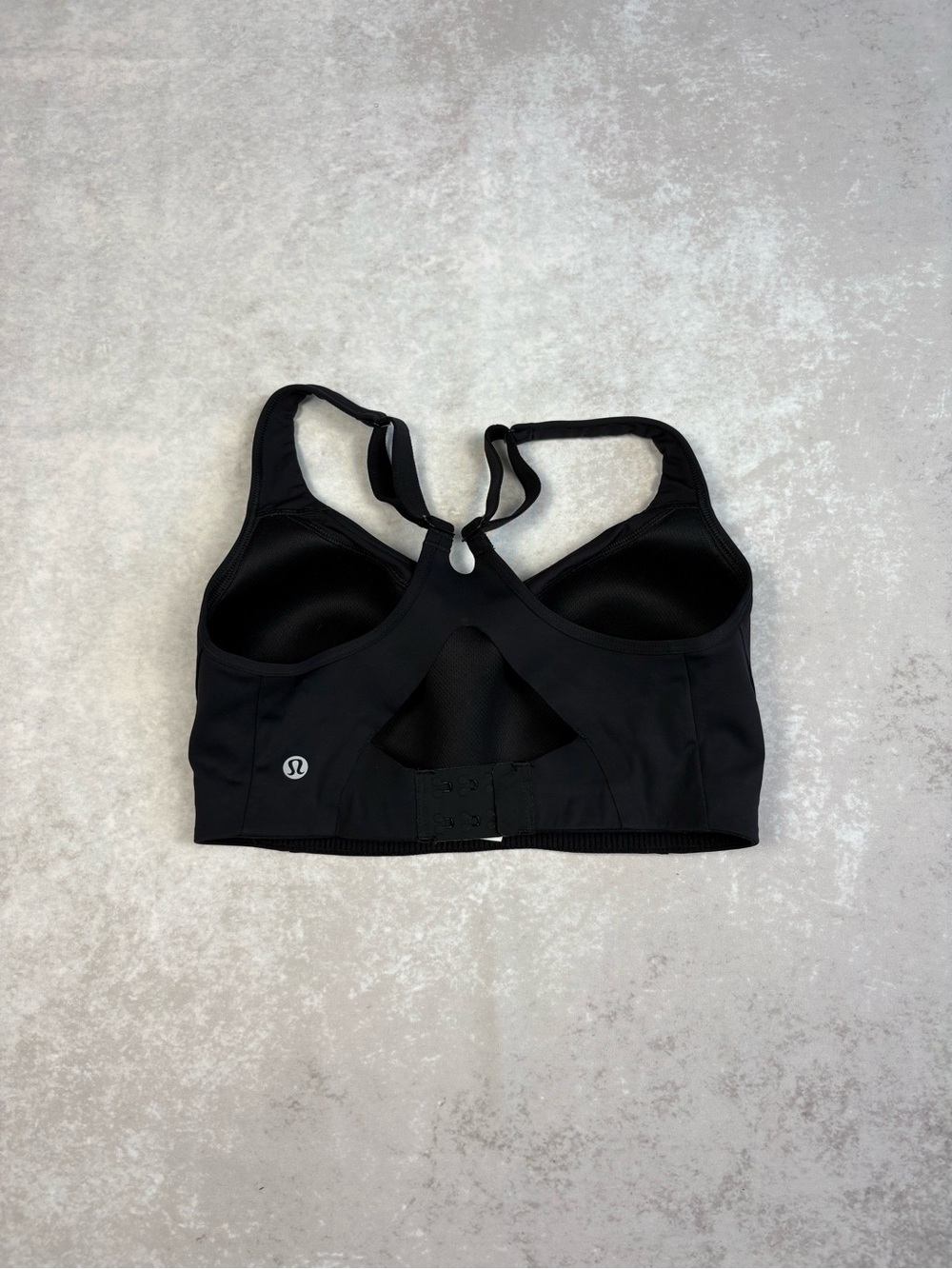 Lululemon All Powered Up Bra Black 32DD Medium Support